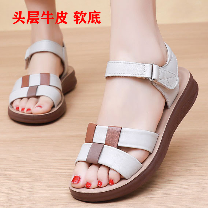 2025夏季新款女鞋露趾沙滩鞋白色真皮凉鞋女鞋软底中老年妈妈凉鞋