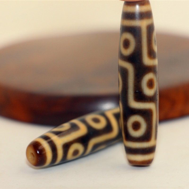 西藏天然玉髓天珠包浆牙黄风化玛瑙九眼老天珠项吊坠男女饰品