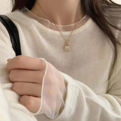 蕾丝花边针织打底衫修身内搭毛衣