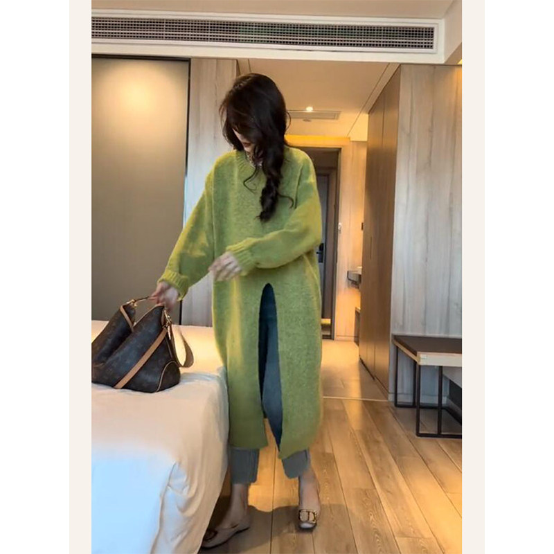 设计感小众高开叉外搭毛衣裙女高级感中长款春秋季外穿针织衫上衣