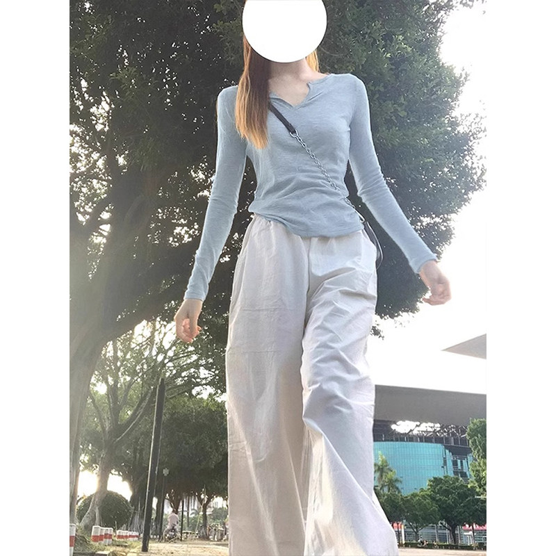 奶蓝色正肩V领长袖T恤女2026春秋内搭打底衫纯欲修身薄款上衣小衫