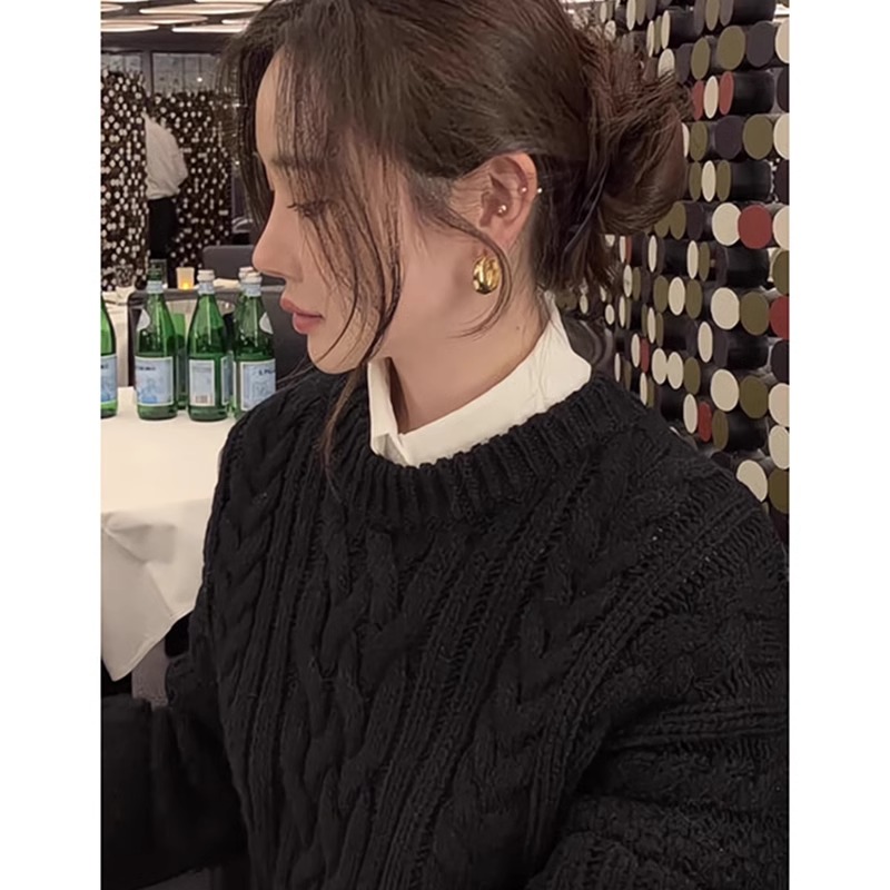 韩系浣熊绒黑色麻花毛衣女冬季高级感宽松加厚上衣套头针织羊毛衫