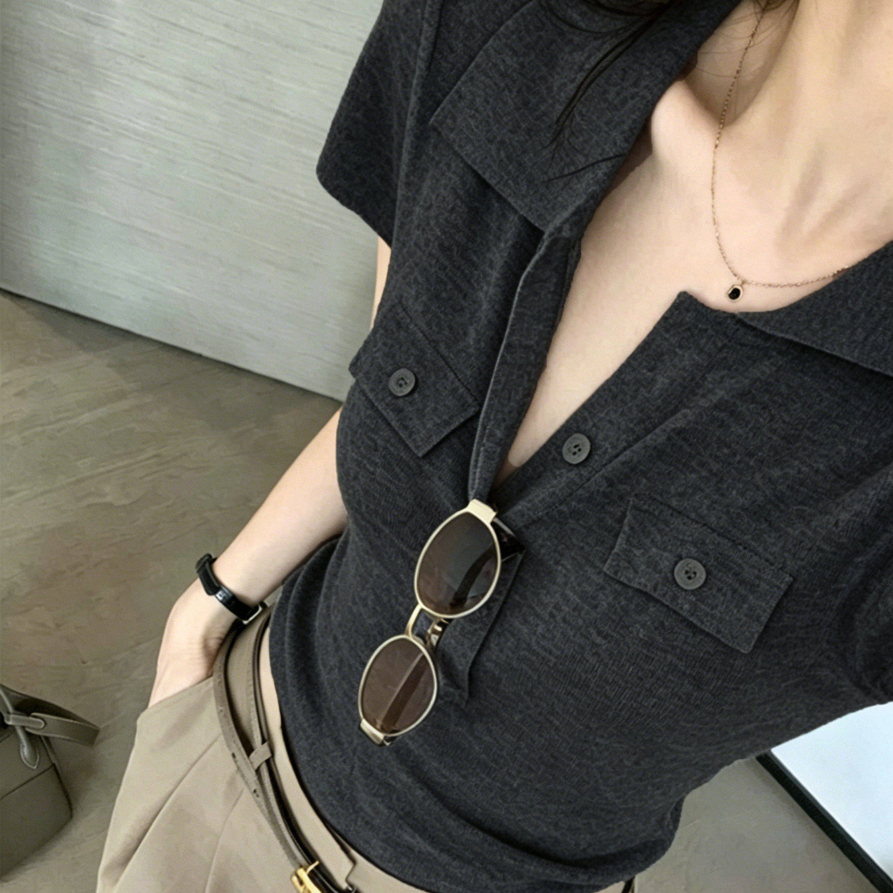 老钱风灰色短袖polo衫t恤女夏季穿搭巨好看正肩修身显瘦针织上衣