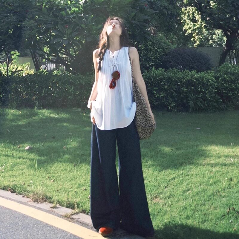 法式白色压褶吊带背心衬衫女夏季外穿设计感无袖娃娃衫小资上衣薄