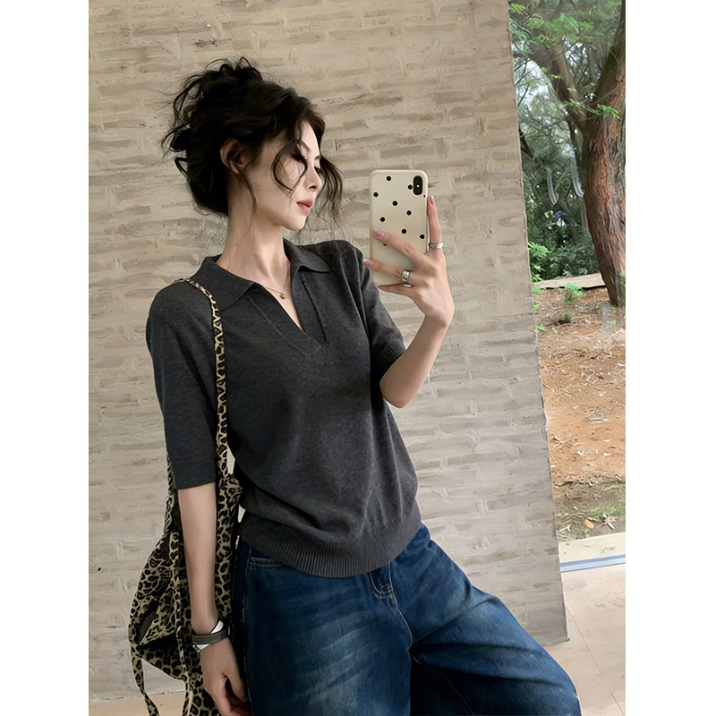 老钱风灰色polo领短袖针织衫女夏季高级感穿搭气质修身v领t恤上衣