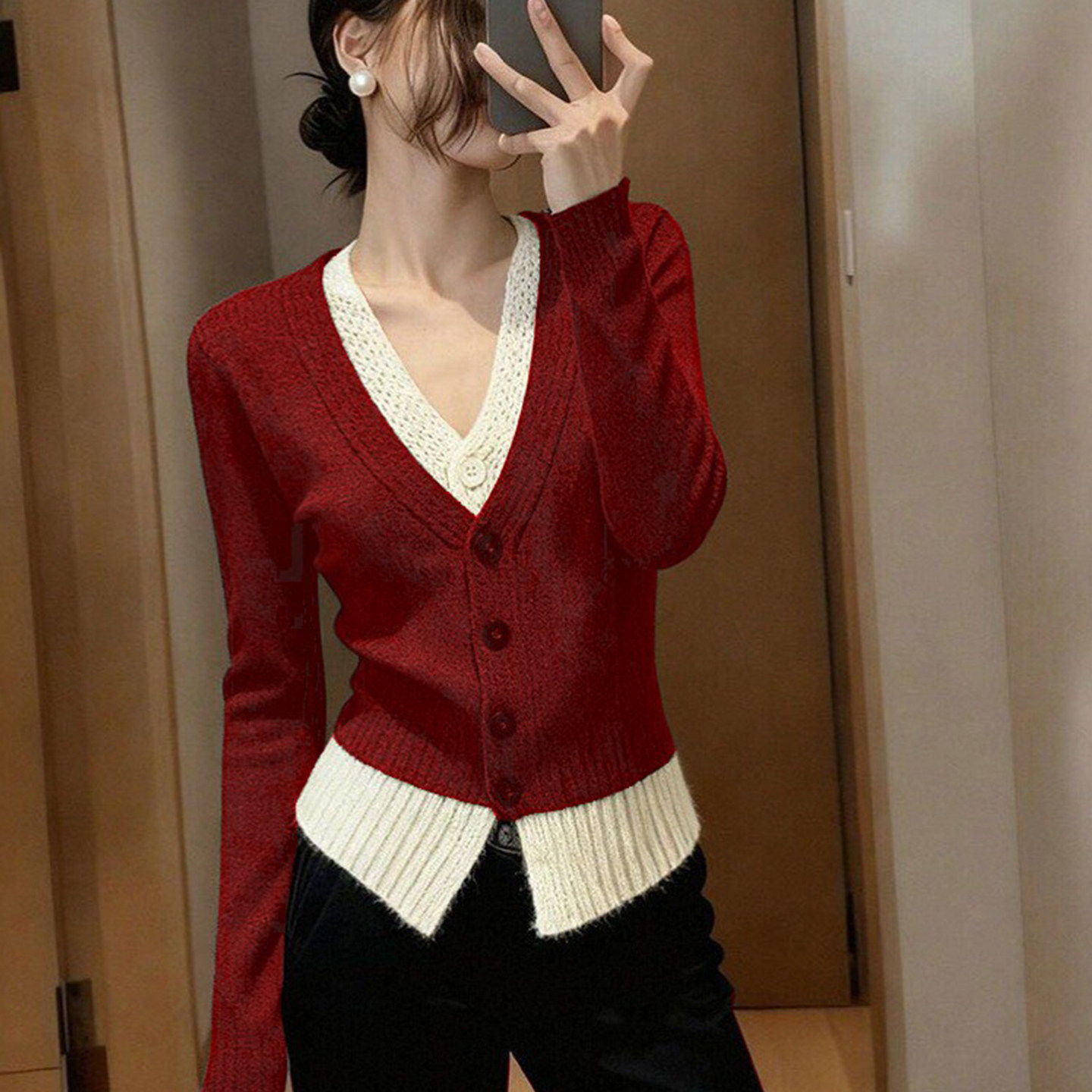 新年穿搭红色v领假两件毛衣外套女秋冬气质修身短款针织开衫上衣
