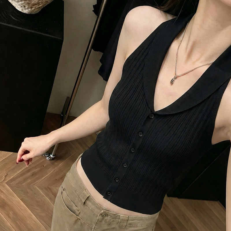 黑色挂脖翻领针织吊带背心女夏季外穿设计感修身显瘦短款无袖上衣