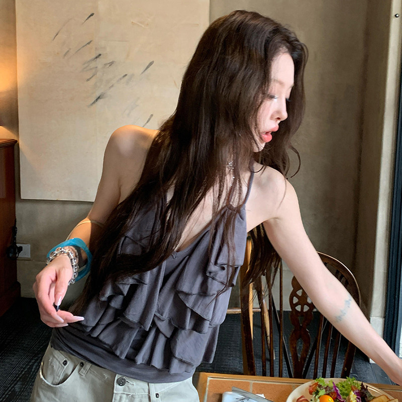 灰色泰国绝美小吊带背心女夏季设计感遮副乳无袖美背海边穿搭上衣