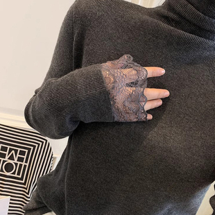 高级感灰色蕾丝高领针织打底衫女秋冬绝美巨好看修身内搭毛衣上衣