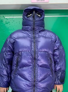 CP DreamRemake Company 蓝色羽绒服