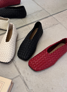 头层牛皮手工编织平底单鞋女2026春新款红色一脚蹬软底真皮奶奶鞋
