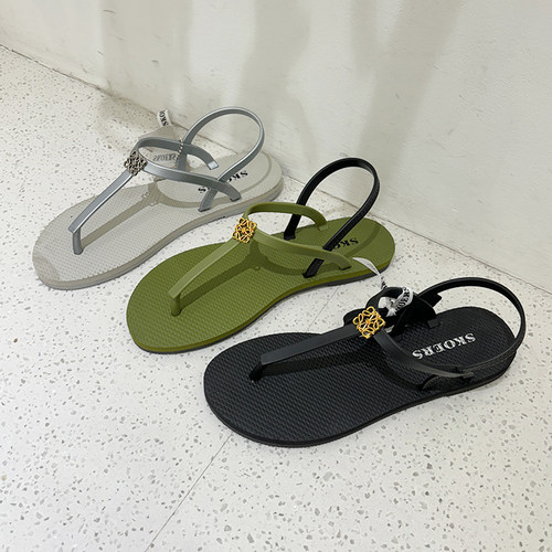 牛油果色平底凉鞋SKOERS沙滩夹趾