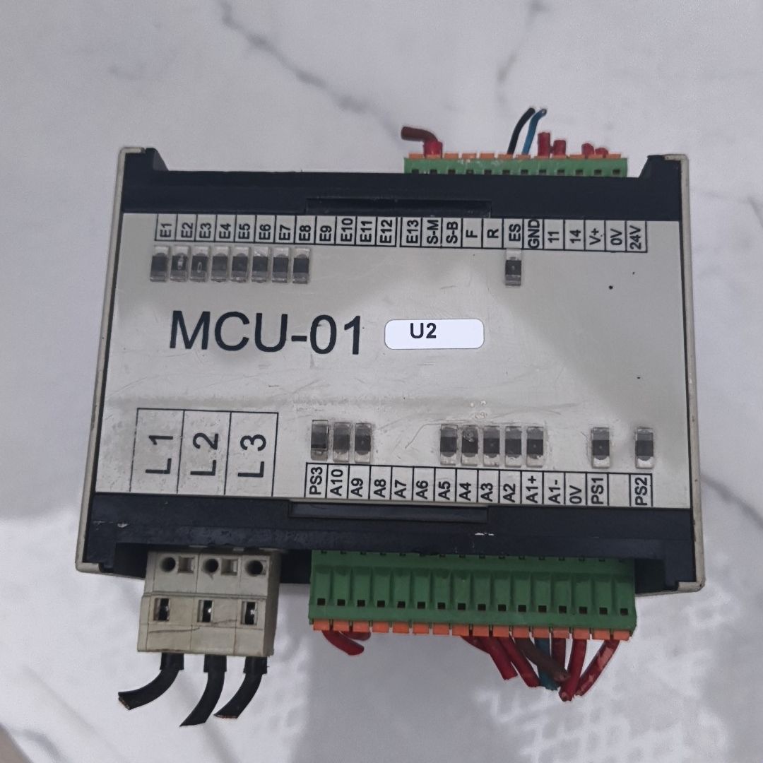 出售MCU-01控制器 二手拆机 成色如图。外观有使用痕迹