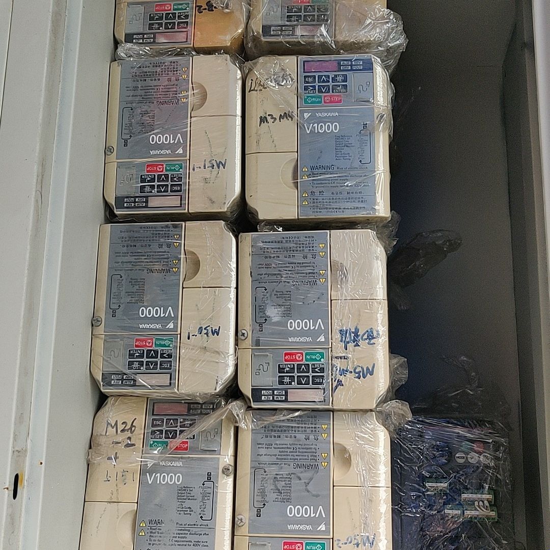 安川V1000变频器 3kw/2.2kw 380v