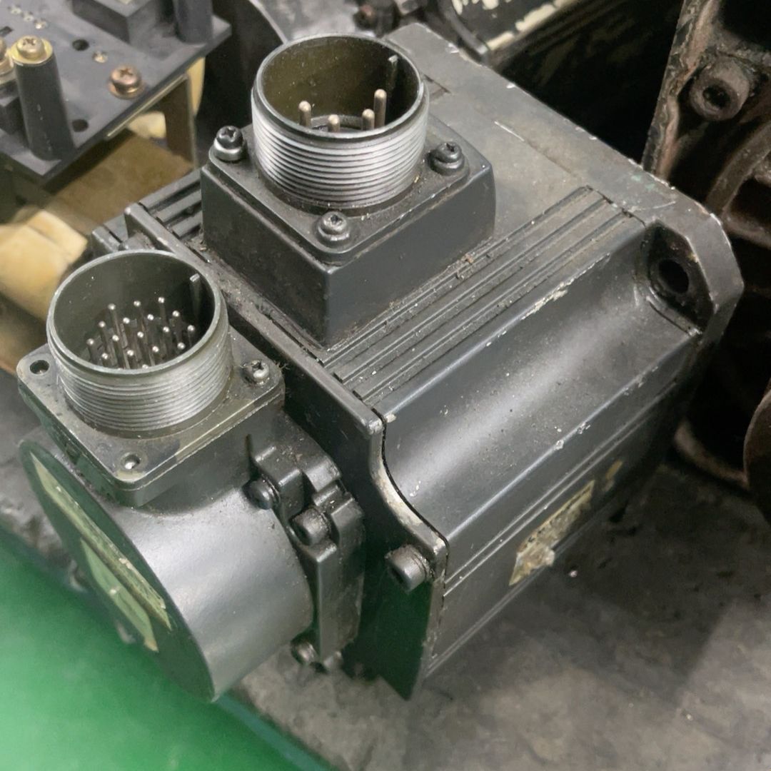 三菱伺服电机HC153S-SZ HC103S-SS 编码器是