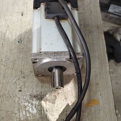 伺服电机 MHMD082P1U  750W 成色看图片实