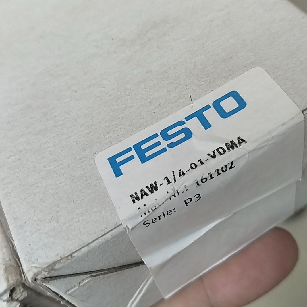 费斯托161102 NAW-1/4-01-ⅤDMA  有两个