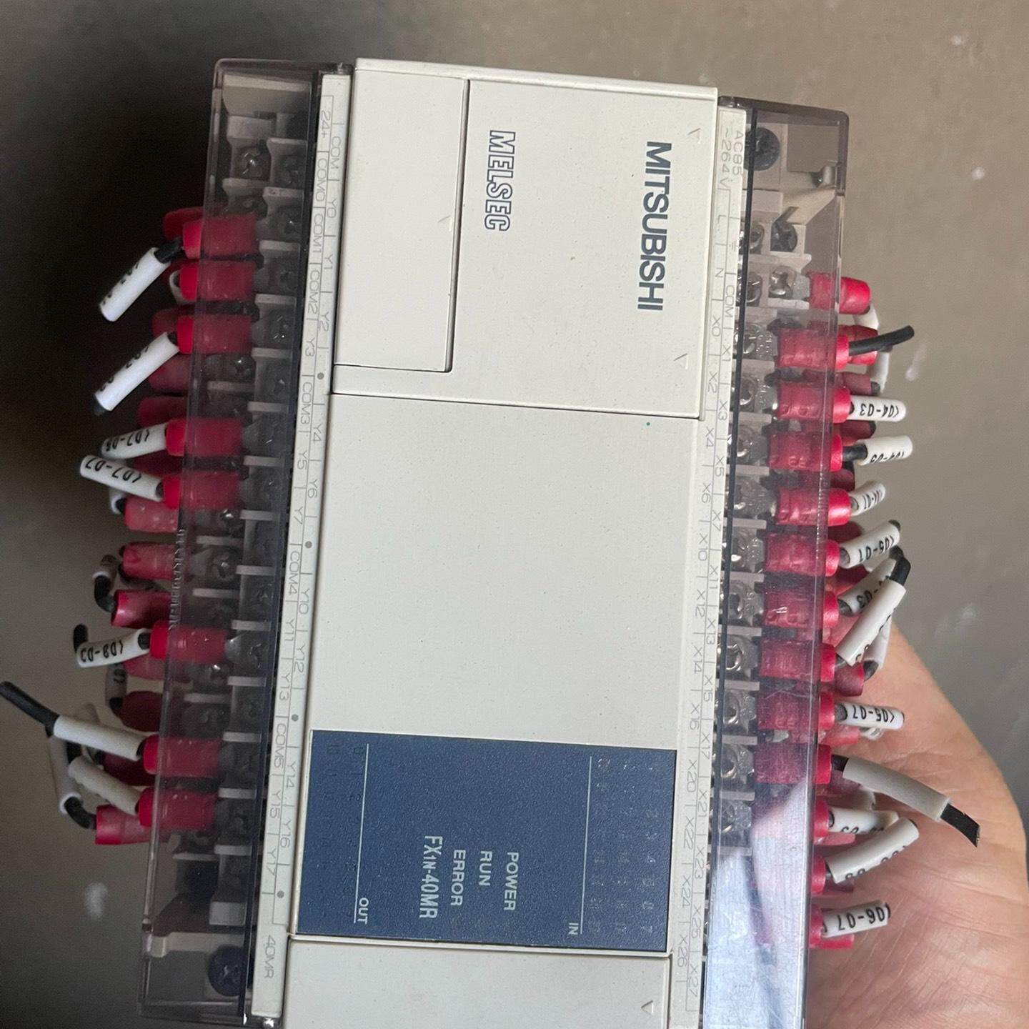 PLC  FX1N-40MR-001 成色如图