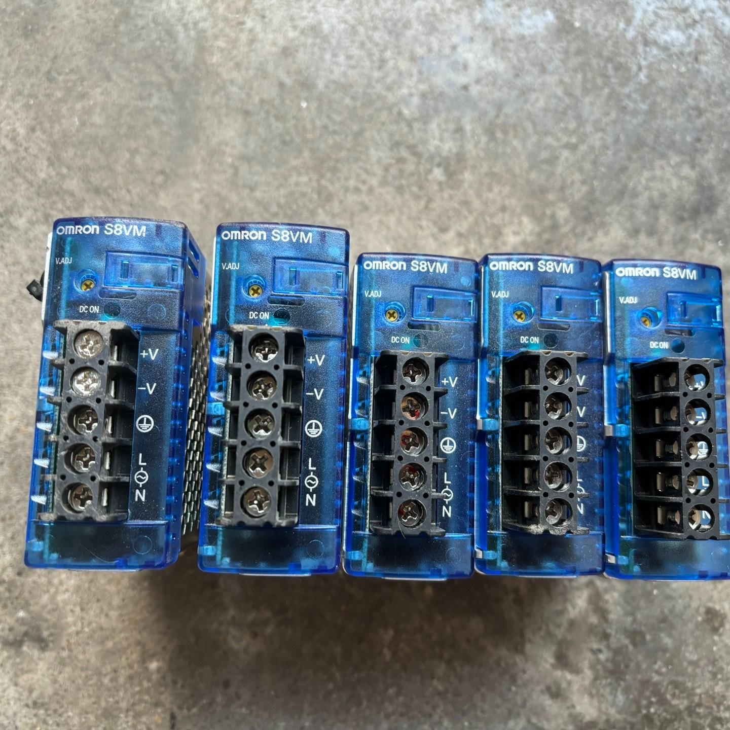 欧姆龙电源 S8VM-03024CD 24v 1.3A 成色