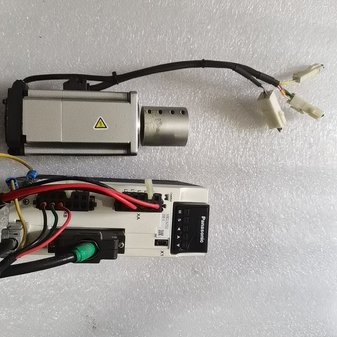 拆机松下A6 驱动MBDLN25SE驱动器配一个带刹车MSM