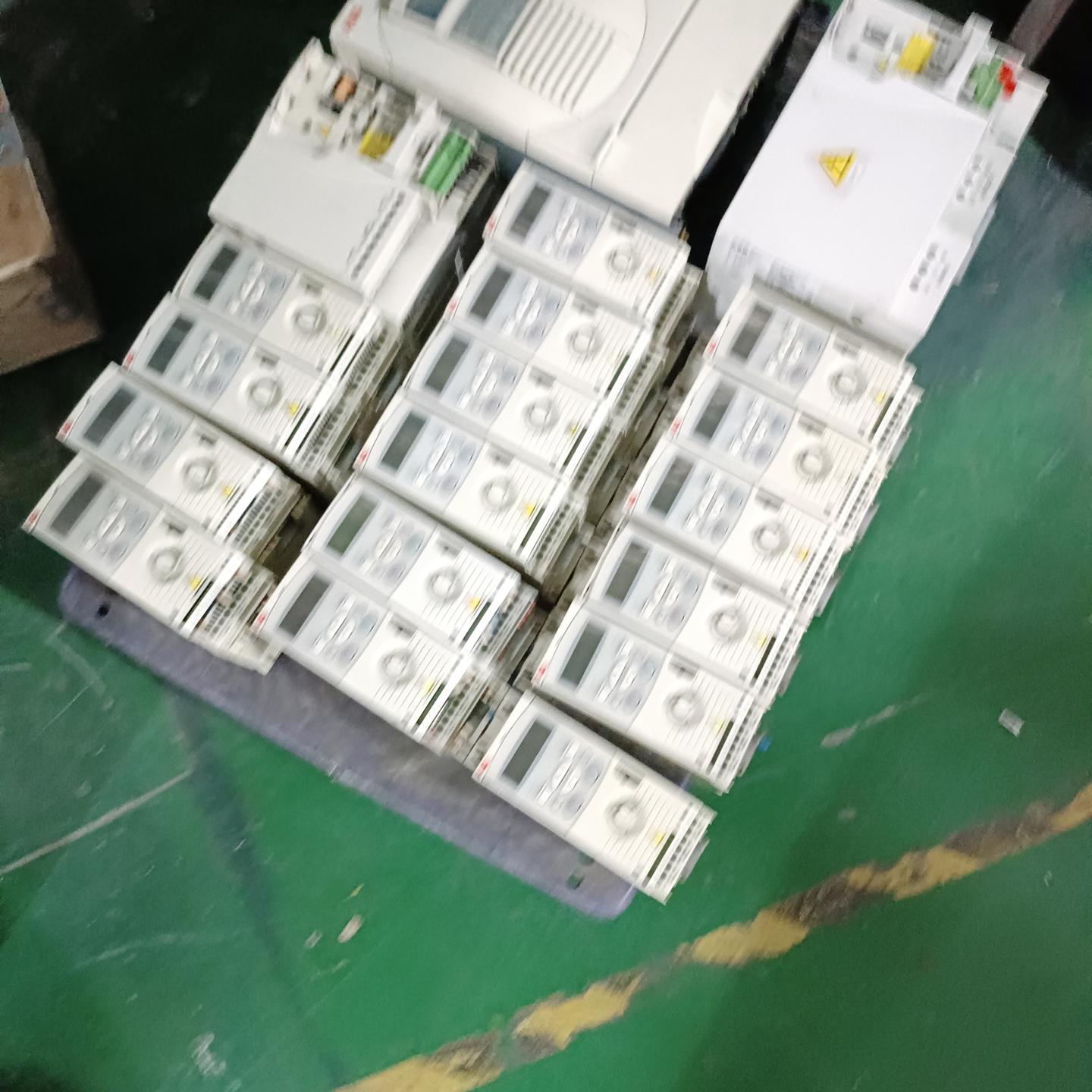 出售变频器ACS150-03E-01A2-4 功能