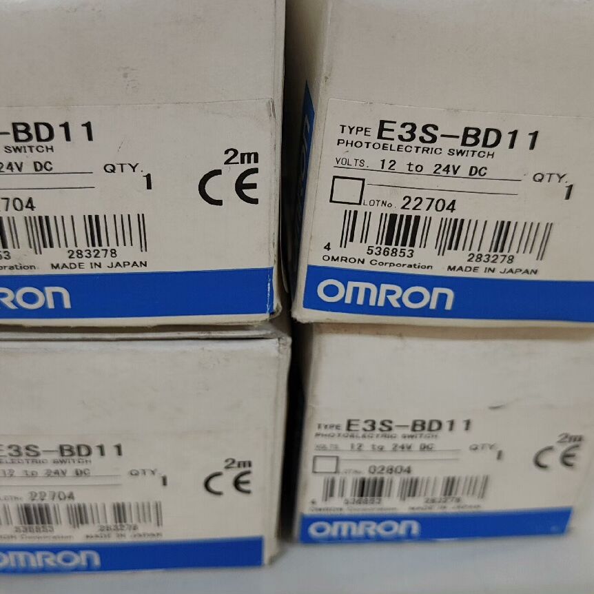 日本光电传感器E3S-BD11 4个 还有