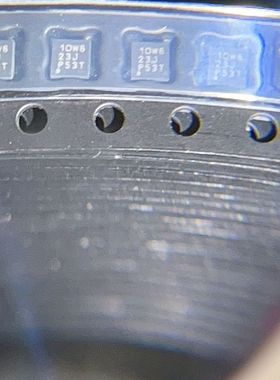 187TGS 32G2C 242100芯片 TPS74601