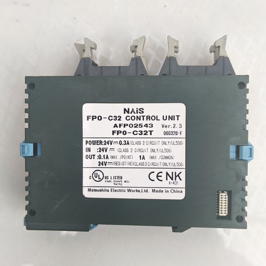 松下NAiS系列PLC控制单元 型号FP0-C32T 版本V