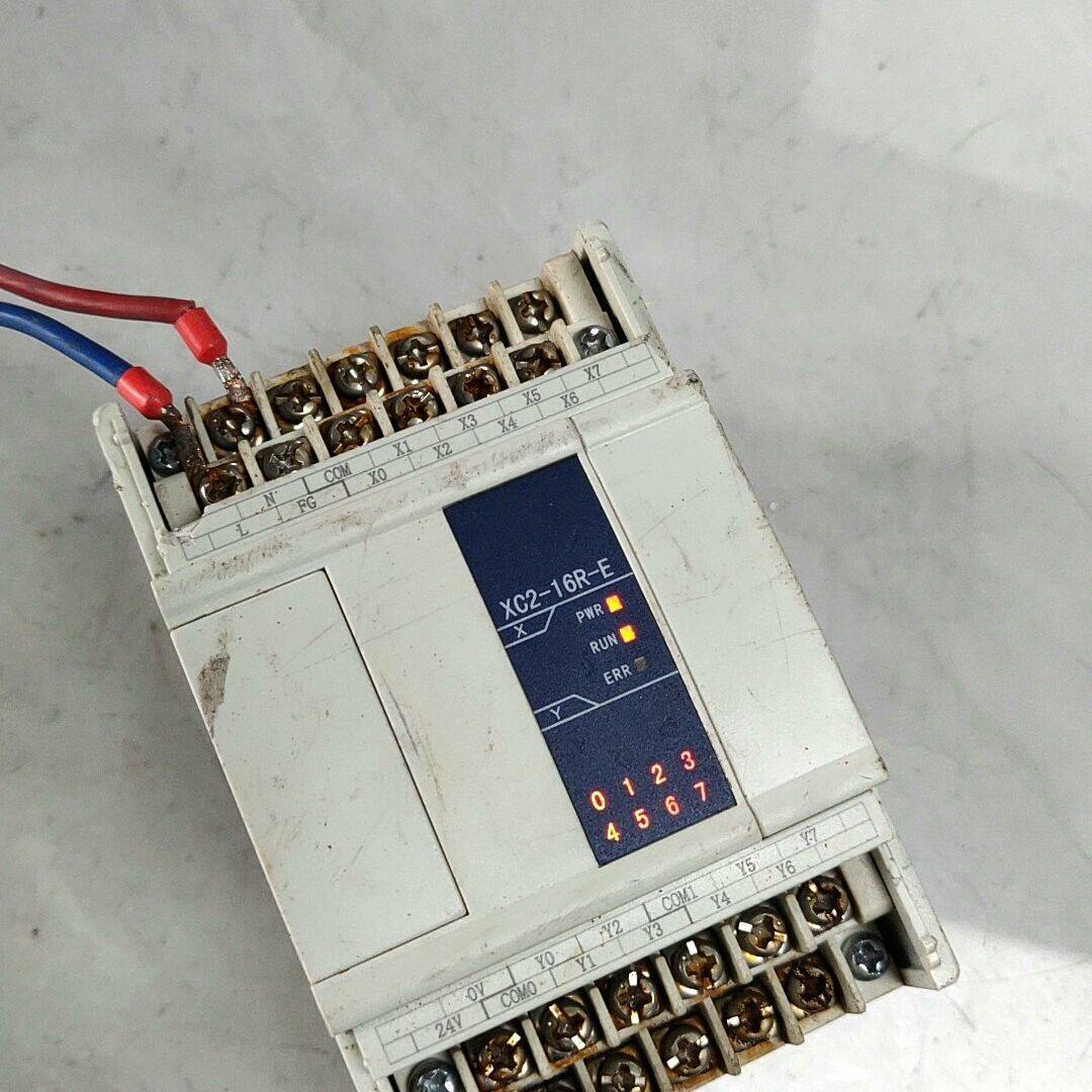 PLC 模块 XC2-16R-E。实物拍摄成色如图不