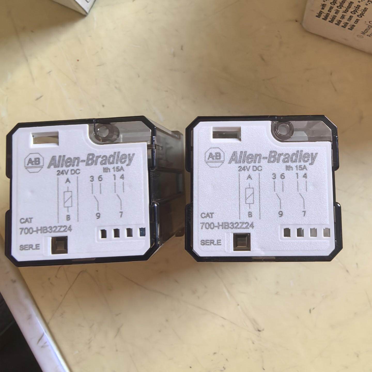 AB继电器 型号700-HB32Z24 24V DC 1