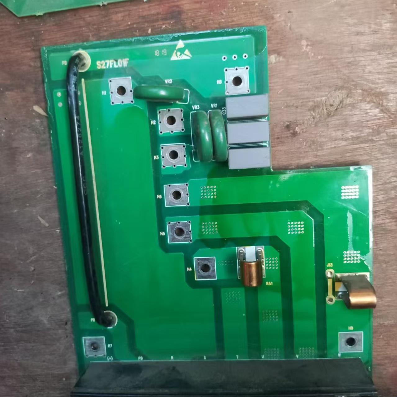 拆机NZ200T-22GY-4  S27FL01F众辰变频器