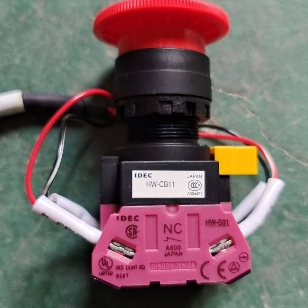 IDEC和泉 HW-CB11 急停开关 30PCS 拆机件实