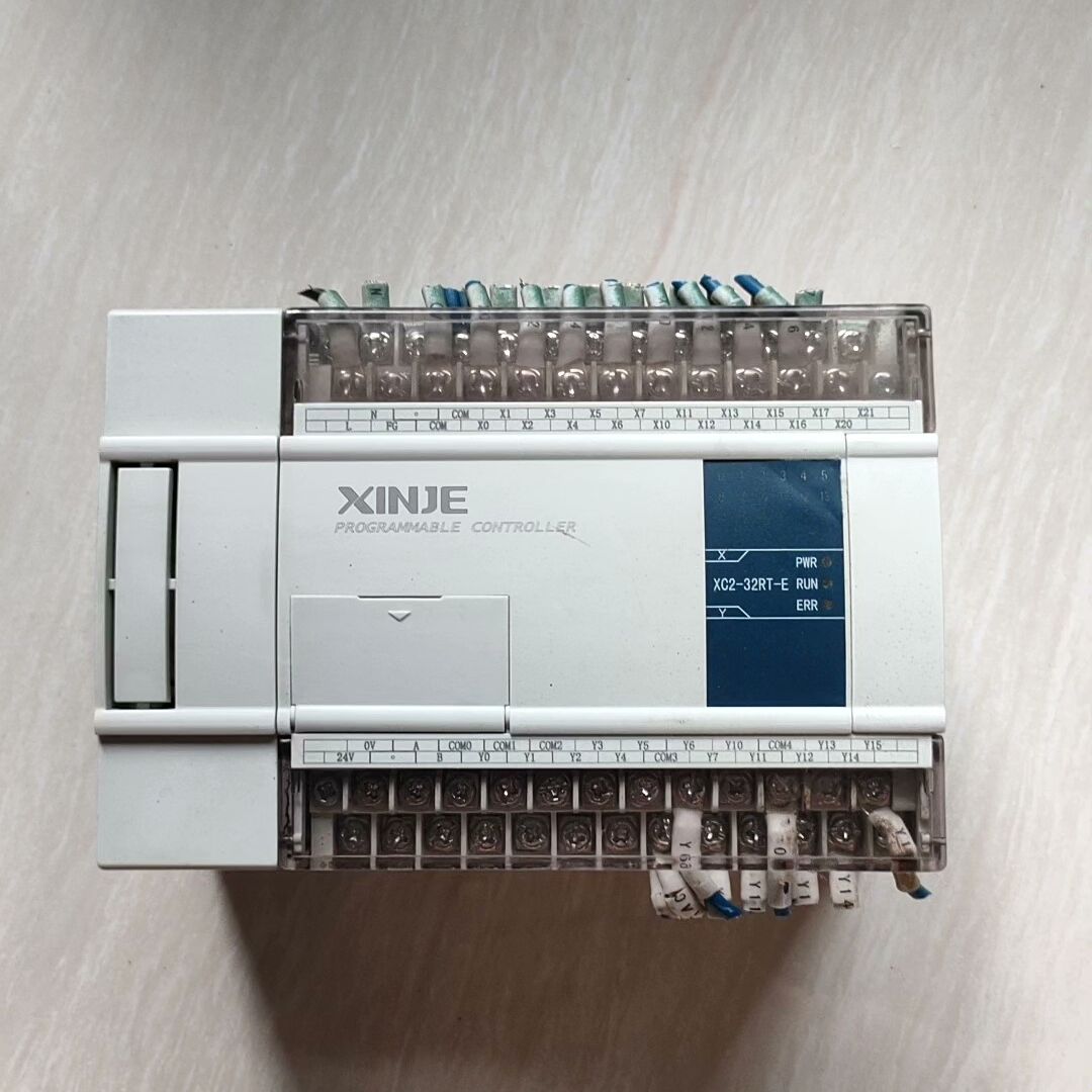 新版本PLc 型号Xc2-32RT-E 拆机的 实物拍摄