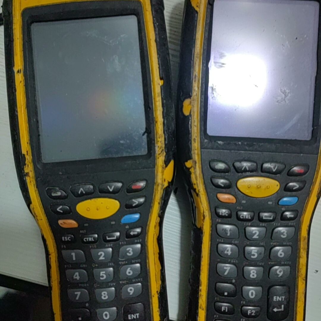 欣技9700    3台一维1台二维成色漂亮