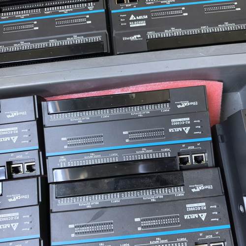 拆机台达运动控制模块R2-EC0902D0