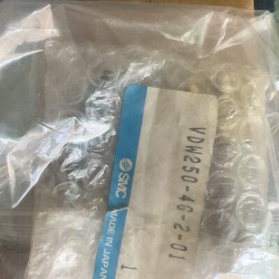 VDW250-4G-02-01电磁阀三通220ｖ现货实物