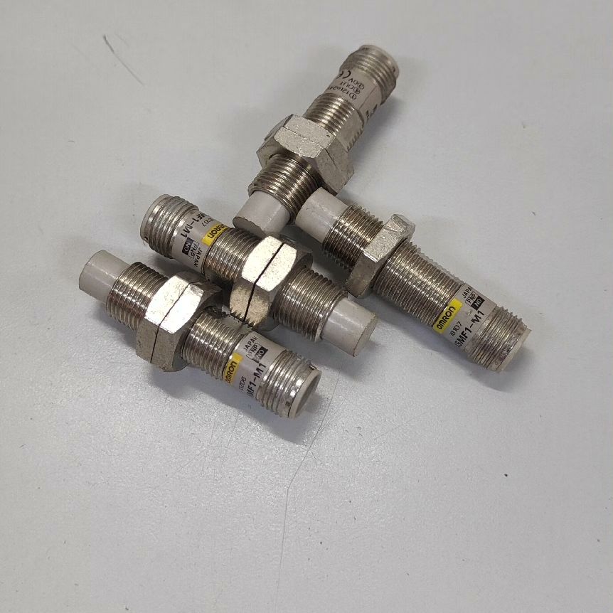 E2E-X5MF1-M1接近开关 4个