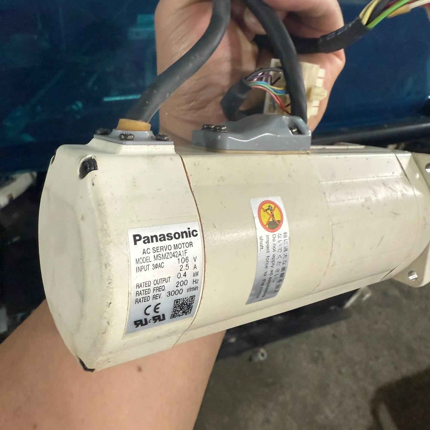 MSMZ042A1F松下马达MSMA022A1A电机MSMZ