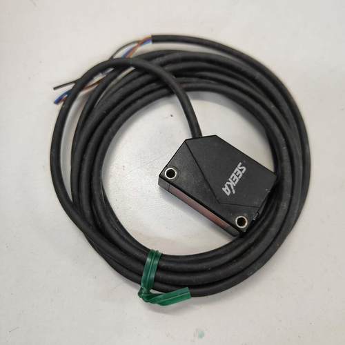 拆机TAKENAKA传感器DL-S10RPN 数量1个。工作