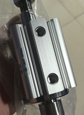 气缸CDQ2A40-20DMZ-XC8