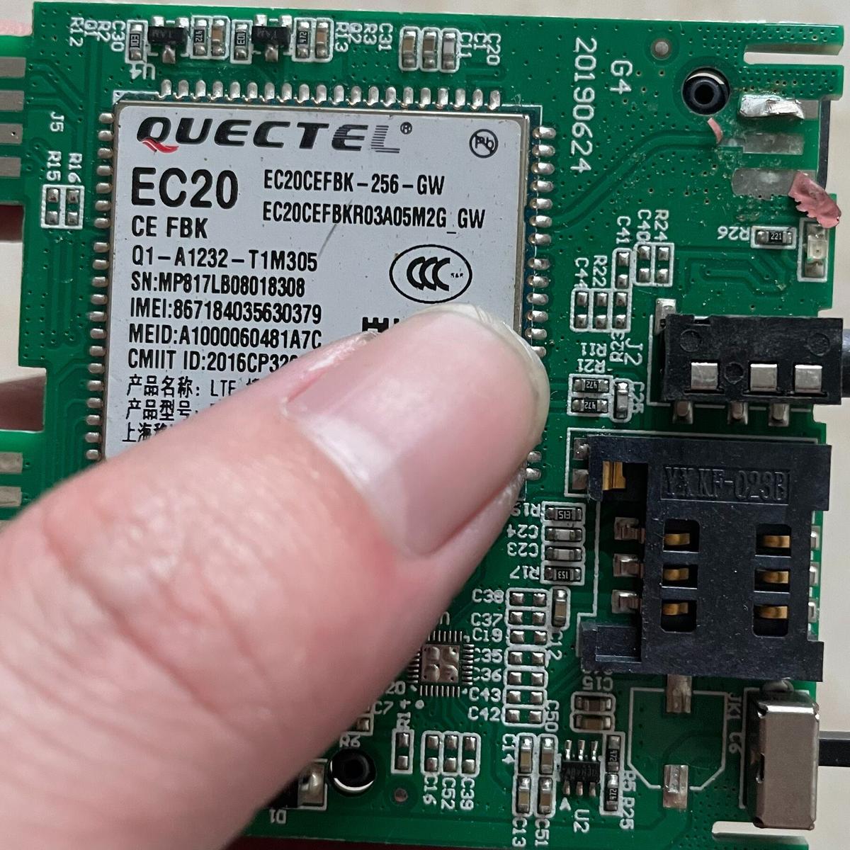 移远EC20CEFBK-256-GW模块 带板剩30个图片
