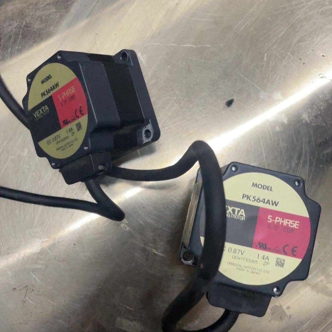 VEXTA东方步进电机PK564AW 拆机下来的 两台