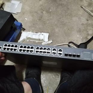 以太网交换机DS一3E2326P 物品重不 成色如图