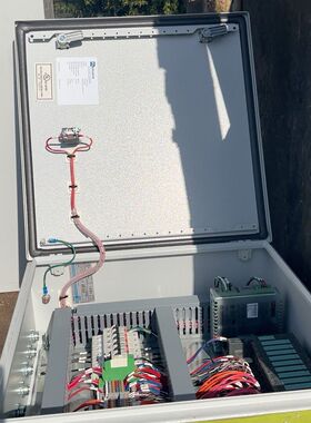 S7-200 SMART PLC控制柜 成色如图 有使