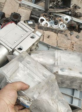 VS4140-045  电磁阀   电压2