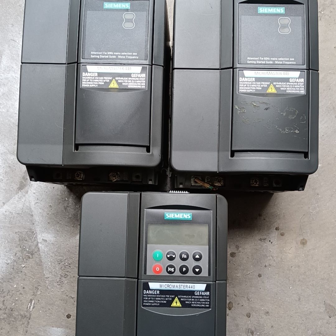 6SE6440-2UD24-0BA1(1台)