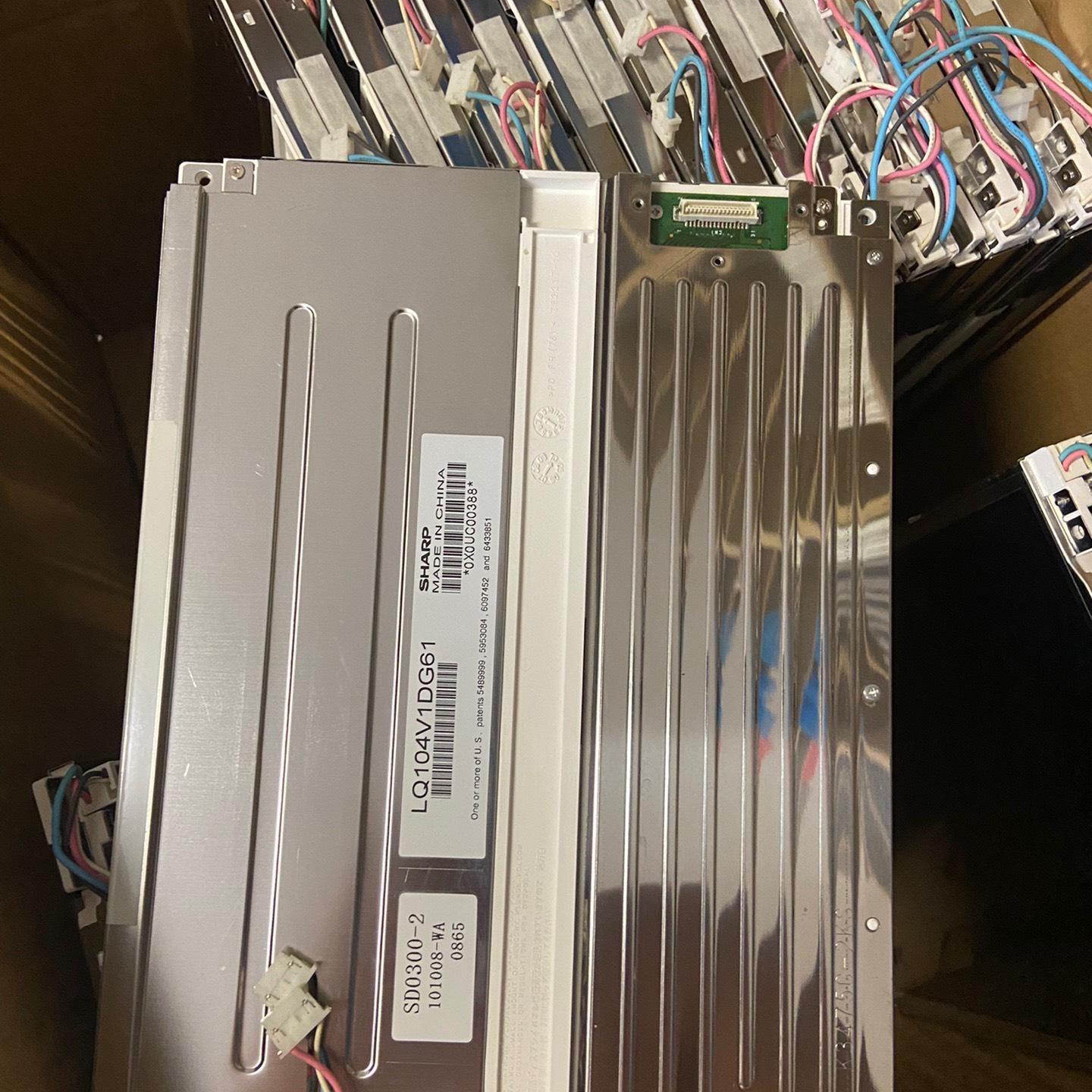 刚到一批。夏普10.4LQ104V1DG61