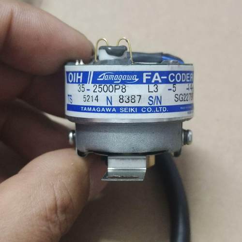 多摩川编码器TS5214N8387   如图所示 二