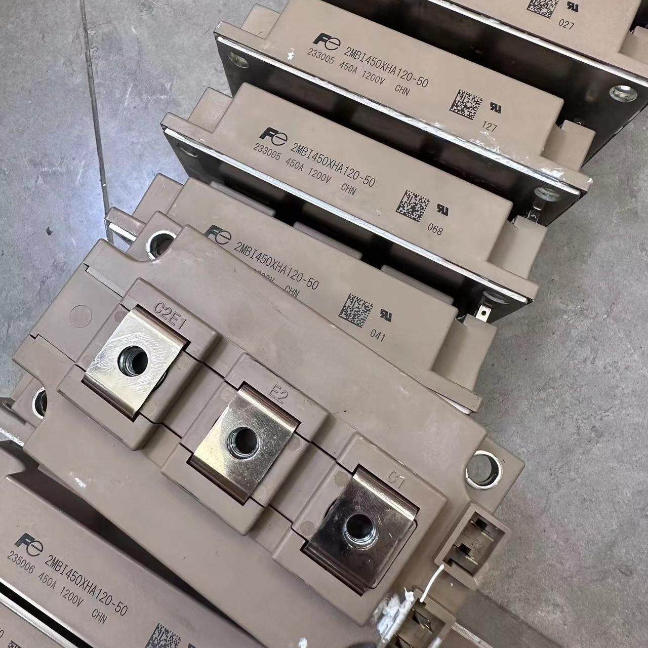 模块2MBI450XHA-24A拆机 成色漂亮