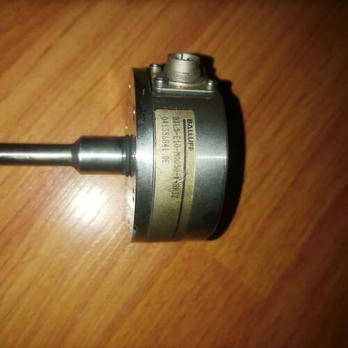 巴鲁夫 BTL5-E10-M0050-K-SR32 位移式传